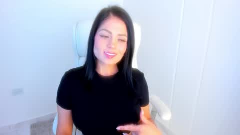 Snapshot of dominique_21x chatting on 02.01.26 DOMINIC online show from 02.01.26