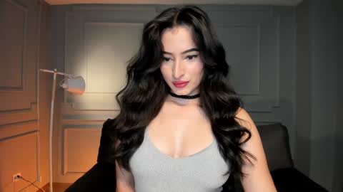 Dominique online show from 01.13.25