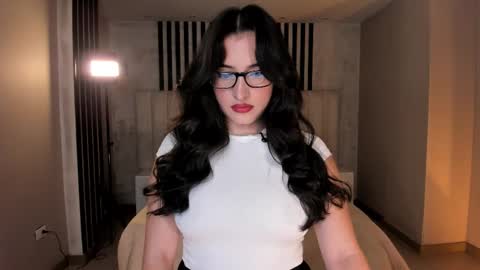 Dominique online show from 09.28.25