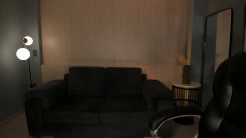 Dominique online show from 07.05.26