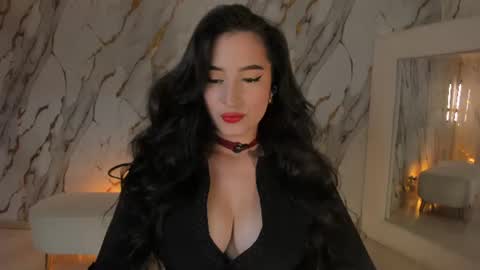 Dominique online show from 07.11.26