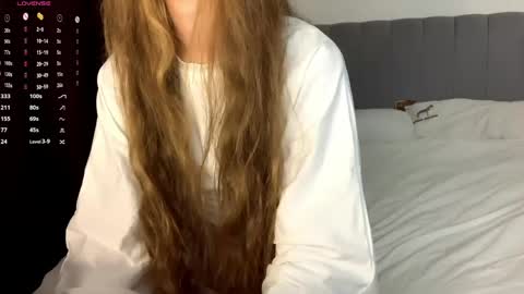 Kira online show from 05.07.26