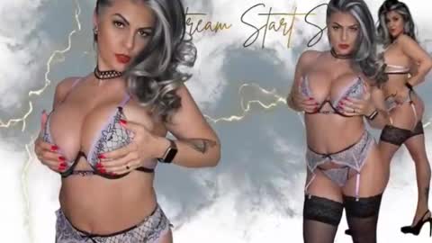 Snapshot of domixdyva chatting on 02.01.26 Dyva online show from 02.01.26