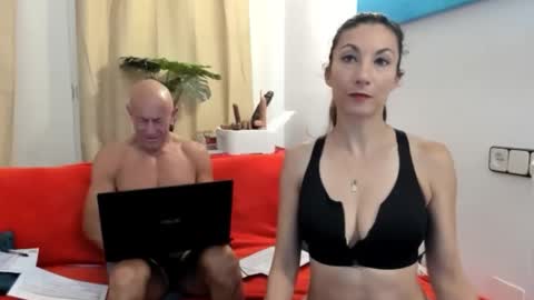 Snapshot of dompapadolcevita chatting on 05.28.26 DomDOLCEVITA online show from 05.28.26