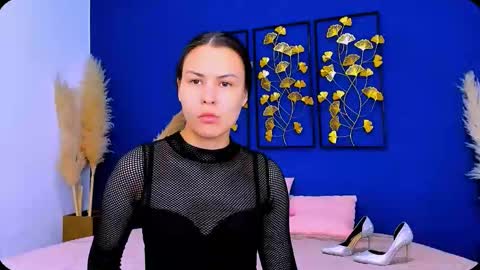 Donna Won online show from 10.13.25