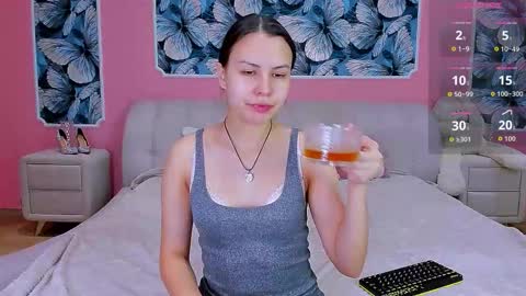 Donna Won online show from 10.19.25