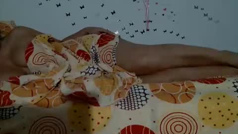 Snapshot of donnaconforme chatting on 12.30.24 Dona online show from 12.30.24