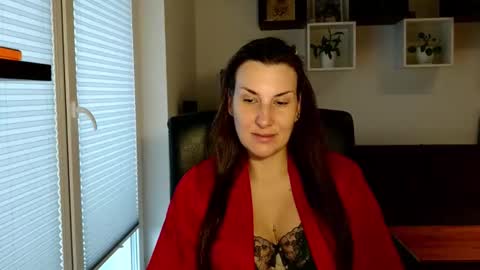 DonnaLive online show from 10.23.25