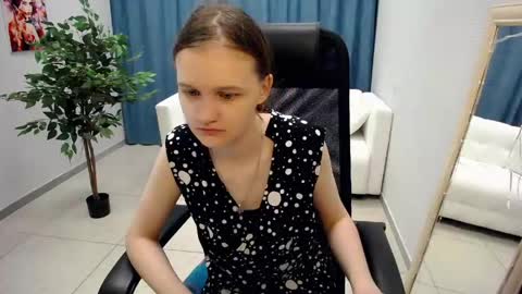 Sia online show from 05.26.26