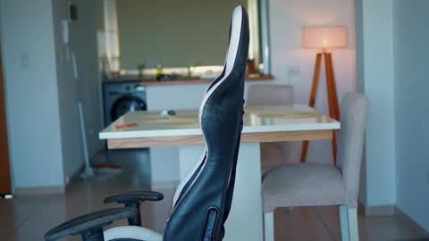 Donatella online show from 01.12.26