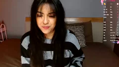Snapshot of dontbemina chatting on 07.29.26 DontBeMina online show from 07.29.26