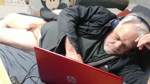 cummingdoouug online show from 11.22.25