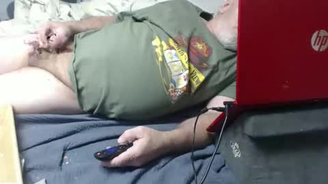 Snapshot of doouugcumming chatting on 04.23.26 cummingdoouug online show from 04.23.26