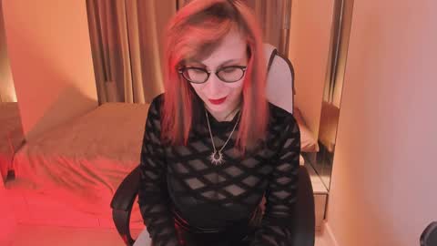 Snapshot of dora_marcelli chatting on 12.11.24 Your Dora Follow me 3 online show from 12.11.24