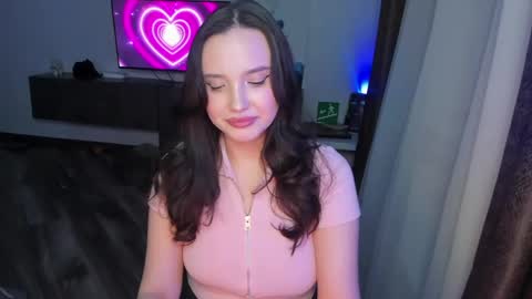 Dora Charmer online show from 03.12.26