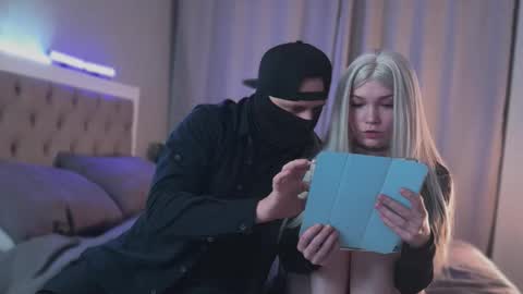 Dora Lunar online show from 01.09.26