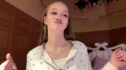 Anika online show from 03.09.26