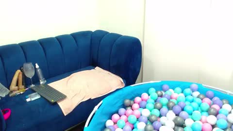 Snapshot of dorettaacreman chatting on 11.03.25 Anny online show from 11.03.25