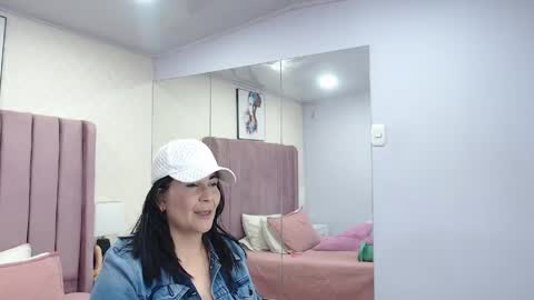 Anny online show from 04.11.26