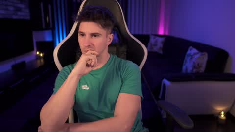 Dorian Reyes online show from 01.30.25