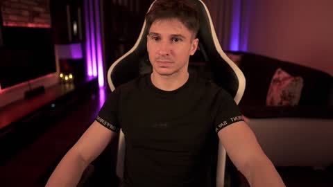 Dorian Reyes online show from 01.31.25