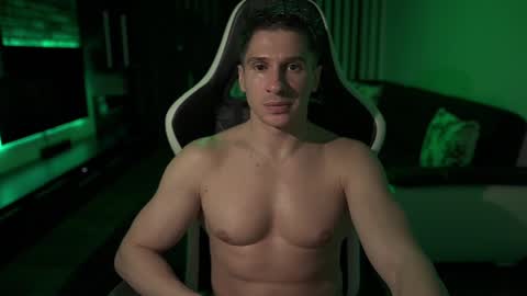 Dorian Reyes online show from 02.02.25