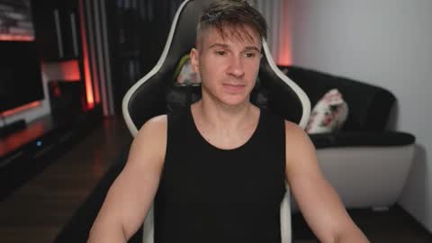 Dorian Reyes online show from 11.19.25