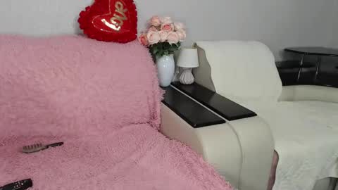 Snapshot of dorisbest chatting on 01.16.25 DorisBest online show from 01.16.25