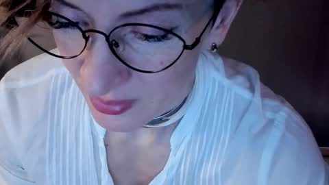 Dorothy Next stream on Monday at 3am-9am online show from 02.25.26