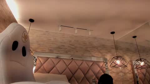  DOROTHY online show from 02.21.25