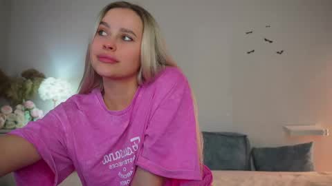 Snapshot of dorretangel chatting on 05.15.26 Amy online show from 05.15.26