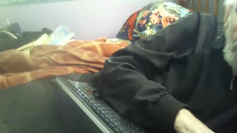 Hello  welcome to Slutsville  I am the Naked Chef  really  but you may call me Peter online show from 10.15.25