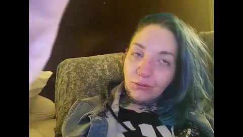 Snapshot of dosedgirl chatting on 12.19.24 dosedgirl online show from 12.19.24