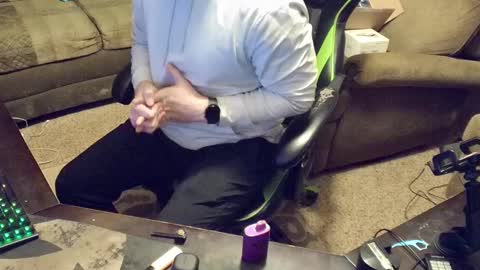 DotYourEyezez  online show from 12.12.24