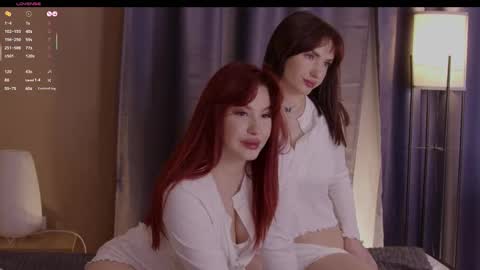 Snapshot of double_magic_ chatting on 12.19.25 double_magic_ online show from 12.19.25