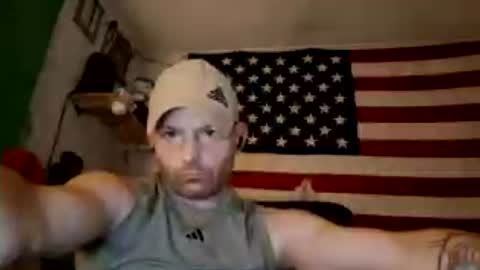 Snapshot of dougiebisme chatting on 06.21.26 dougiebisme online show from 06.21.26