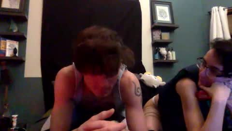 Snapshot of douxi_does_it chatting on 11.29.25 Douxi online show from 11.29.25