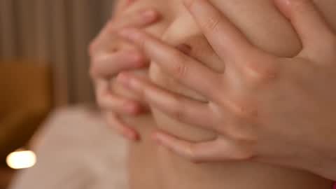 Snapshot of dovia chatting on 03.01.25 . . online show from 03.01.25