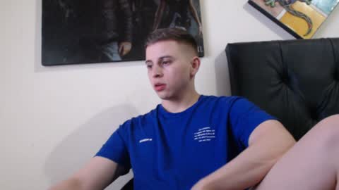 Snapshot of draco_boy2000 chatting on 12.12.24 draco_boy2000 online show from 12.12.24