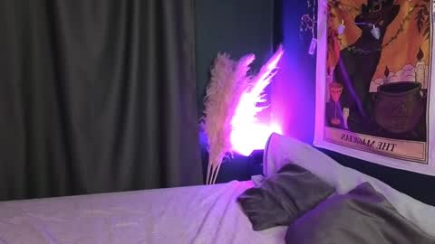 Draculaura online show from 12.20.24