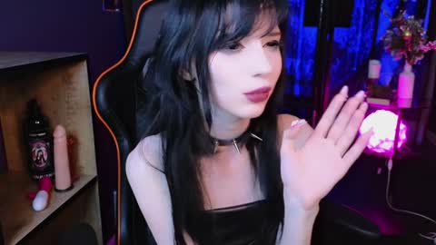 Draculaura online show from 01.30.25