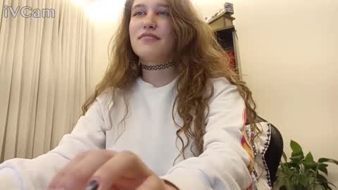 Snapshot of draculina69 chatting on 05.29.26 draculina69 online show from 05.29.26