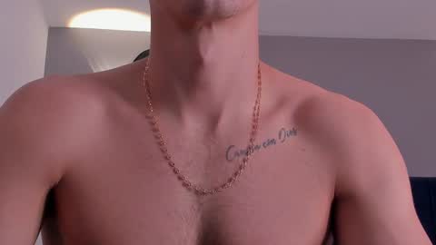 Snapshot of drake_carter1 chatting on 01.12.25 drake_carter1 online show from 01.12.25