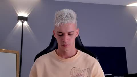 Snapshot of drake_carter1 chatting on 03.08.25 drake_carter1 online show from 03.08.25