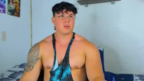 drake_xion1 online show from 03.11.25