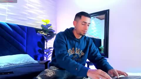 Snapshot of drakeneumann chatting on 05.19.26 Drake Neuman online show from 05.19.26