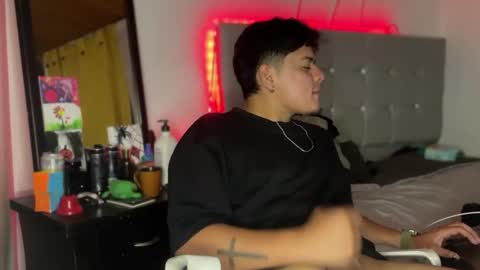 Snapshot of drakenn_ chatting on 03.03.26 drakeeee online show from 03.03.26