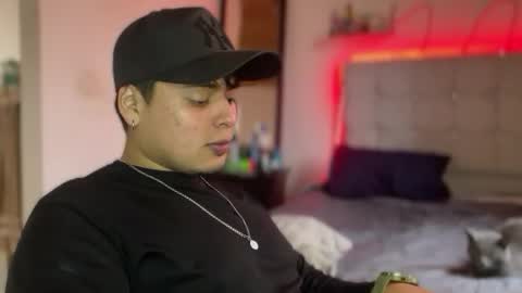 Snapshot of drakenn_ chatting on 03.18.26 drakeeee online show from 03.18.26