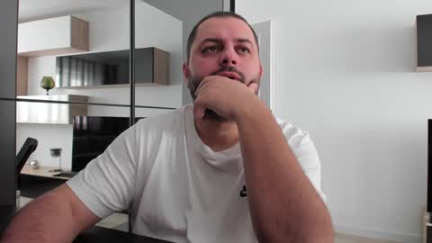 Snapshot of draven_a chatting on 01.08.25 Draven A online show from 01.08.25