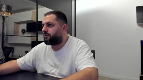 Snapshot of draven_a chatting on 02.11.25 Draven A online show from 02.11.25